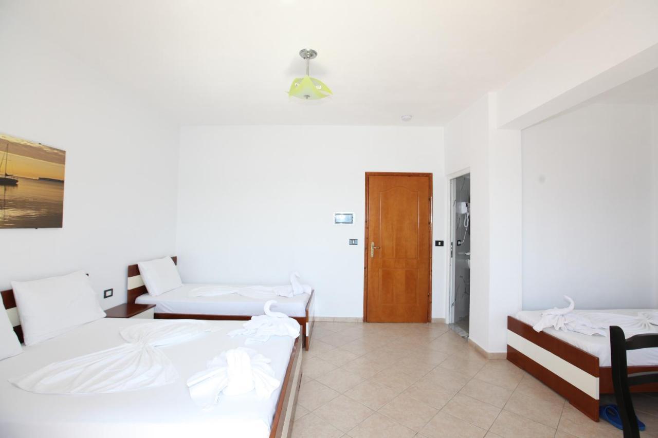 Hotel Real Sarandë 외부 사진