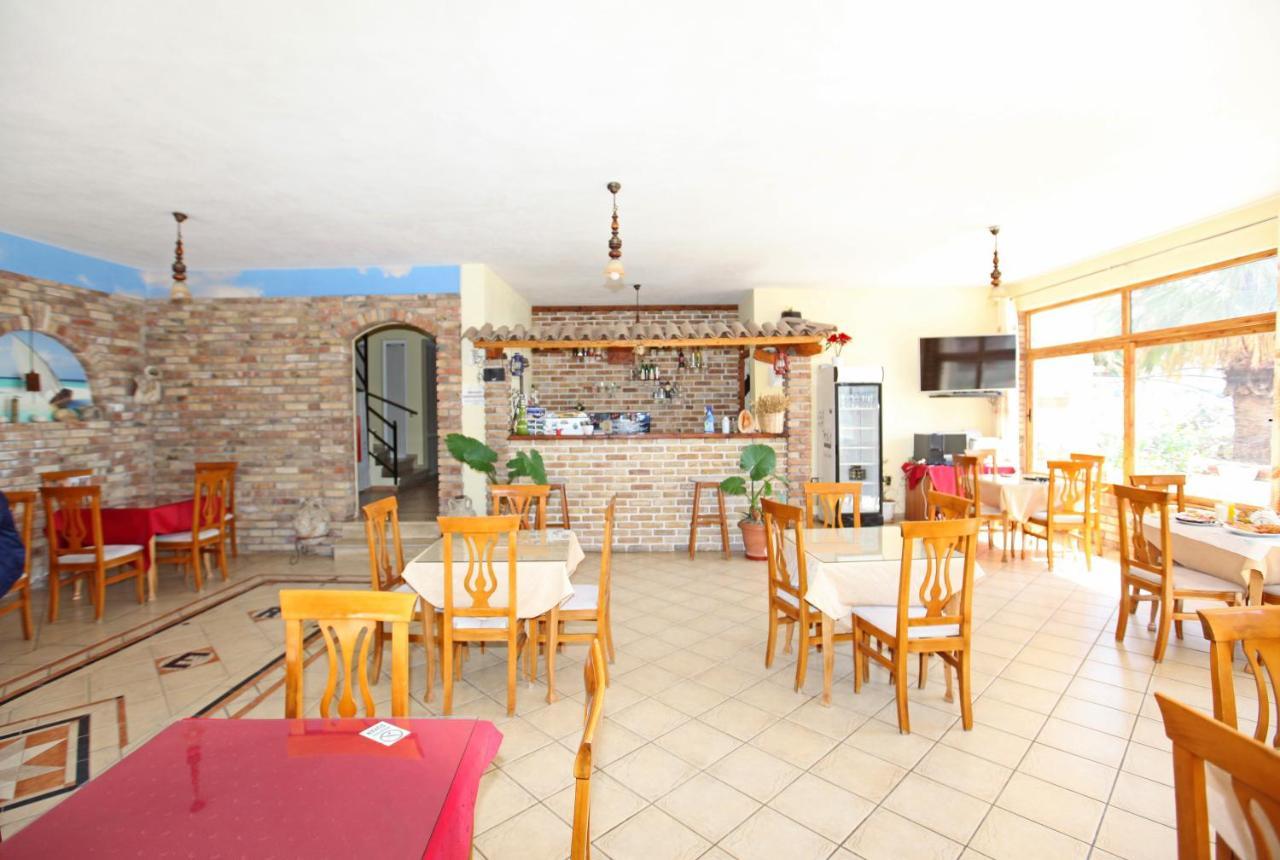 Hotel Real Sarandë 외부 사진