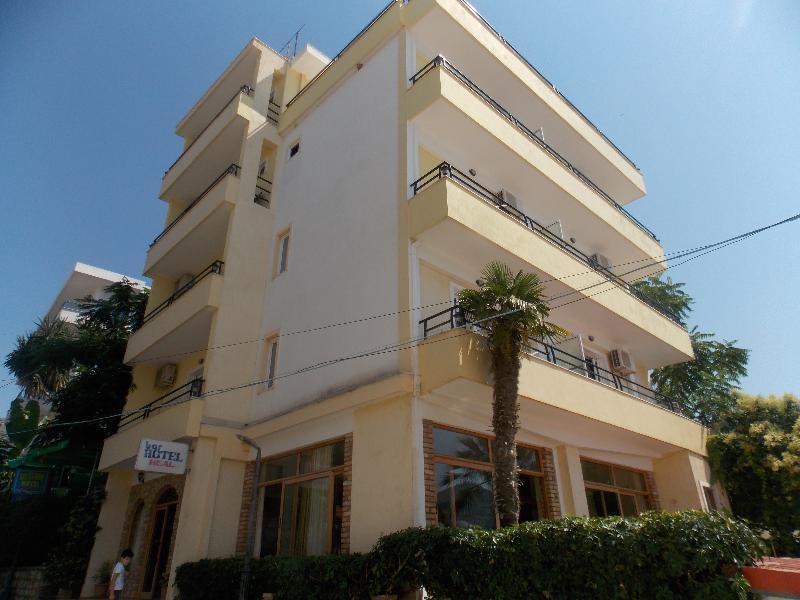 Hotel Real Sarandë 외부 사진