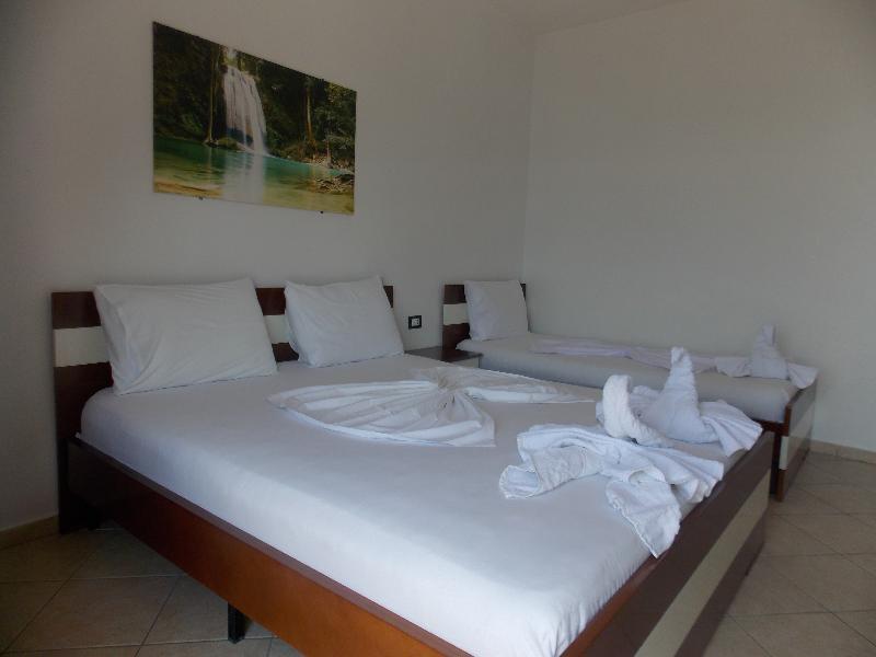 Hotel Real Sarandë 외부 사진