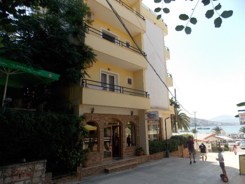 Hotel Real Sarandë 외부 사진