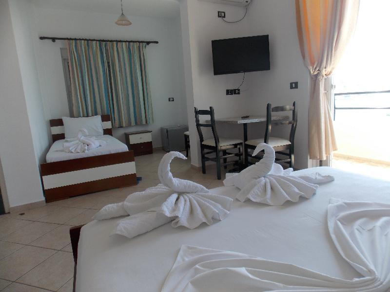 Hotel Real Sarandë 외부 사진