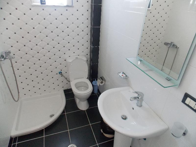 Hotel Real Sarandë 외부 사진