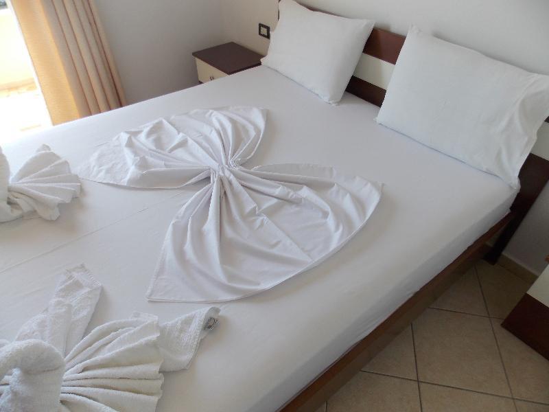 Hotel Real Sarandë 외부 사진