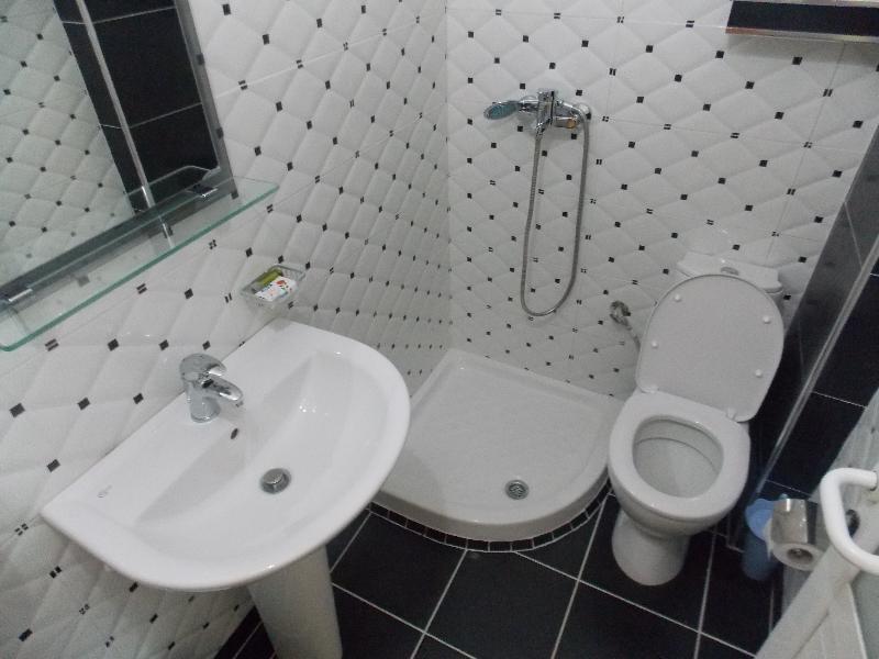 Hotel Real Sarandë 외부 사진