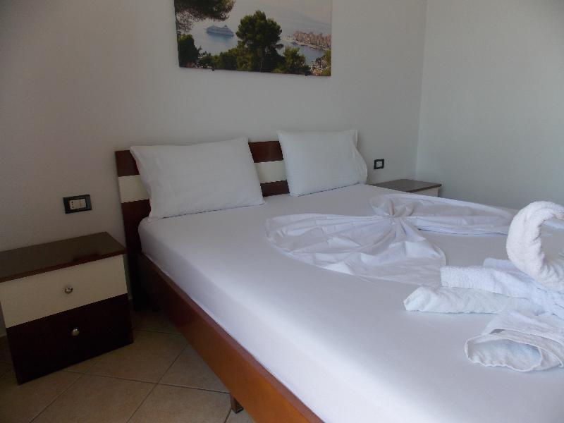 Hotel Real Sarandë 외부 사진