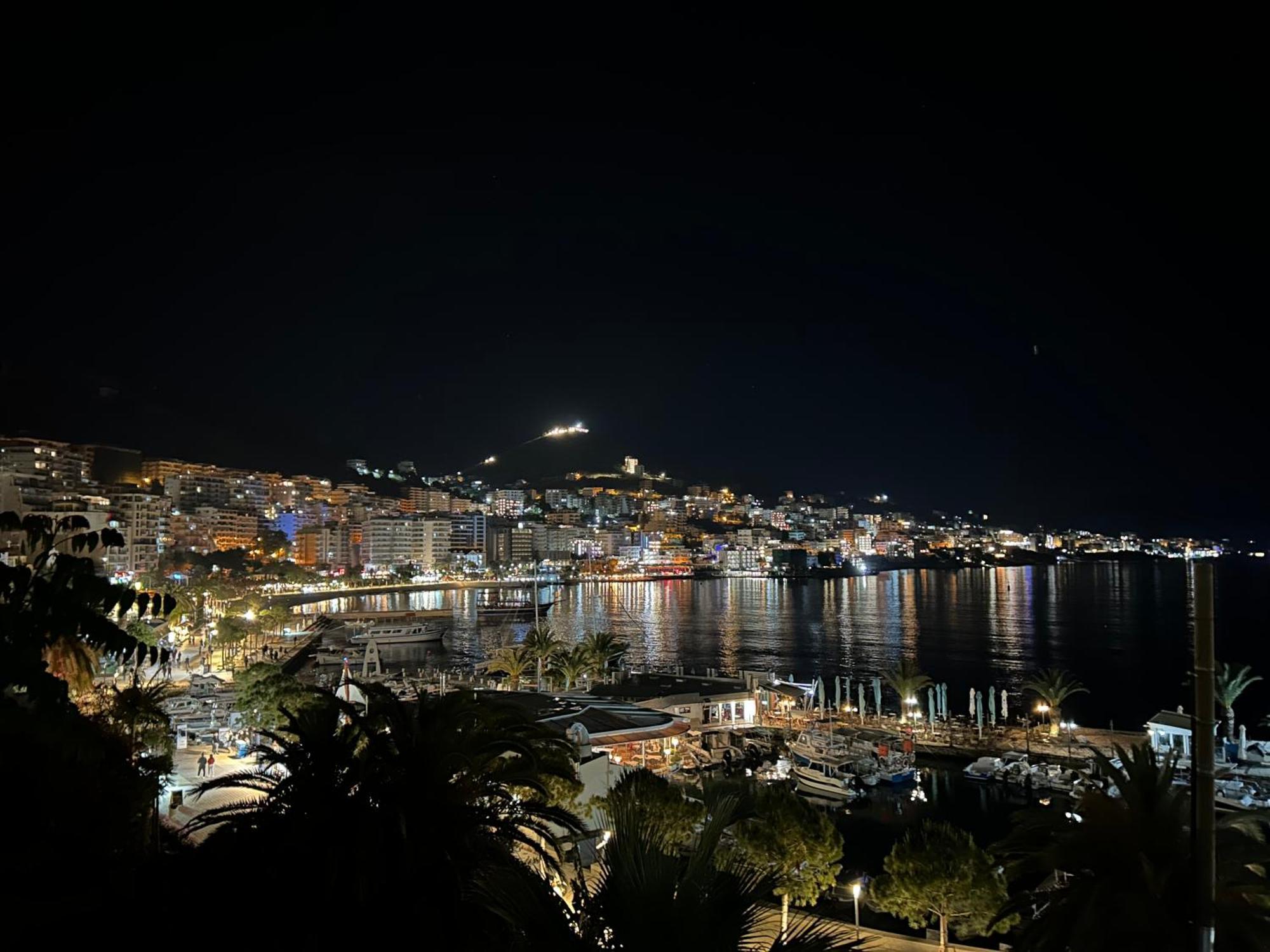 Hotel Real Sarandë 외부 사진