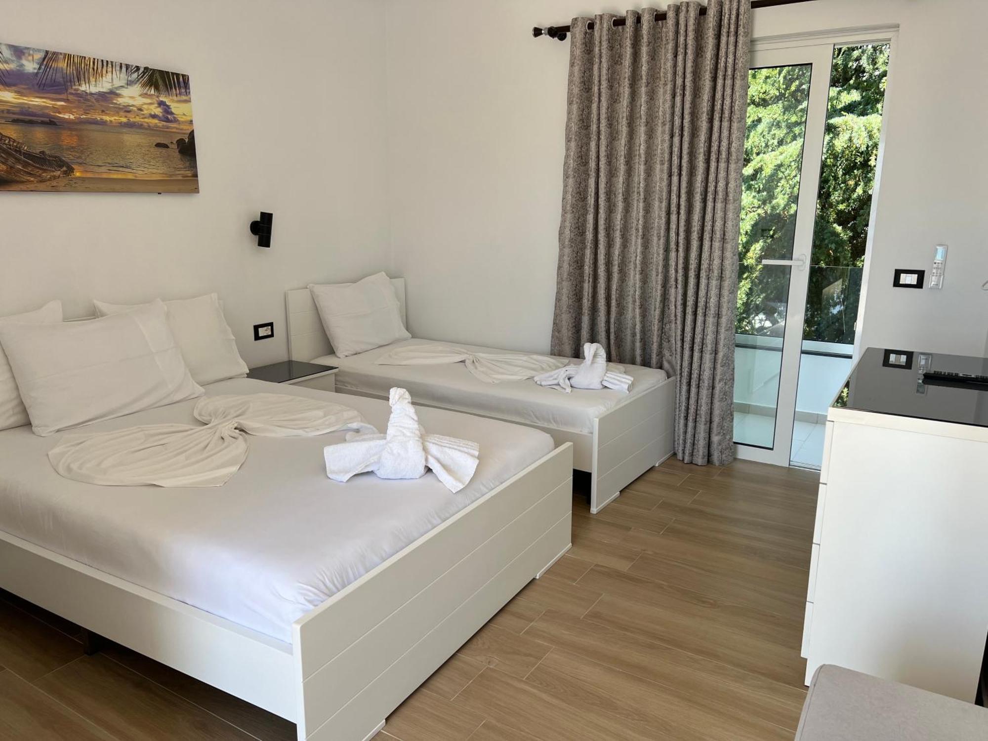 Hotel Real Sarandë 외부 사진