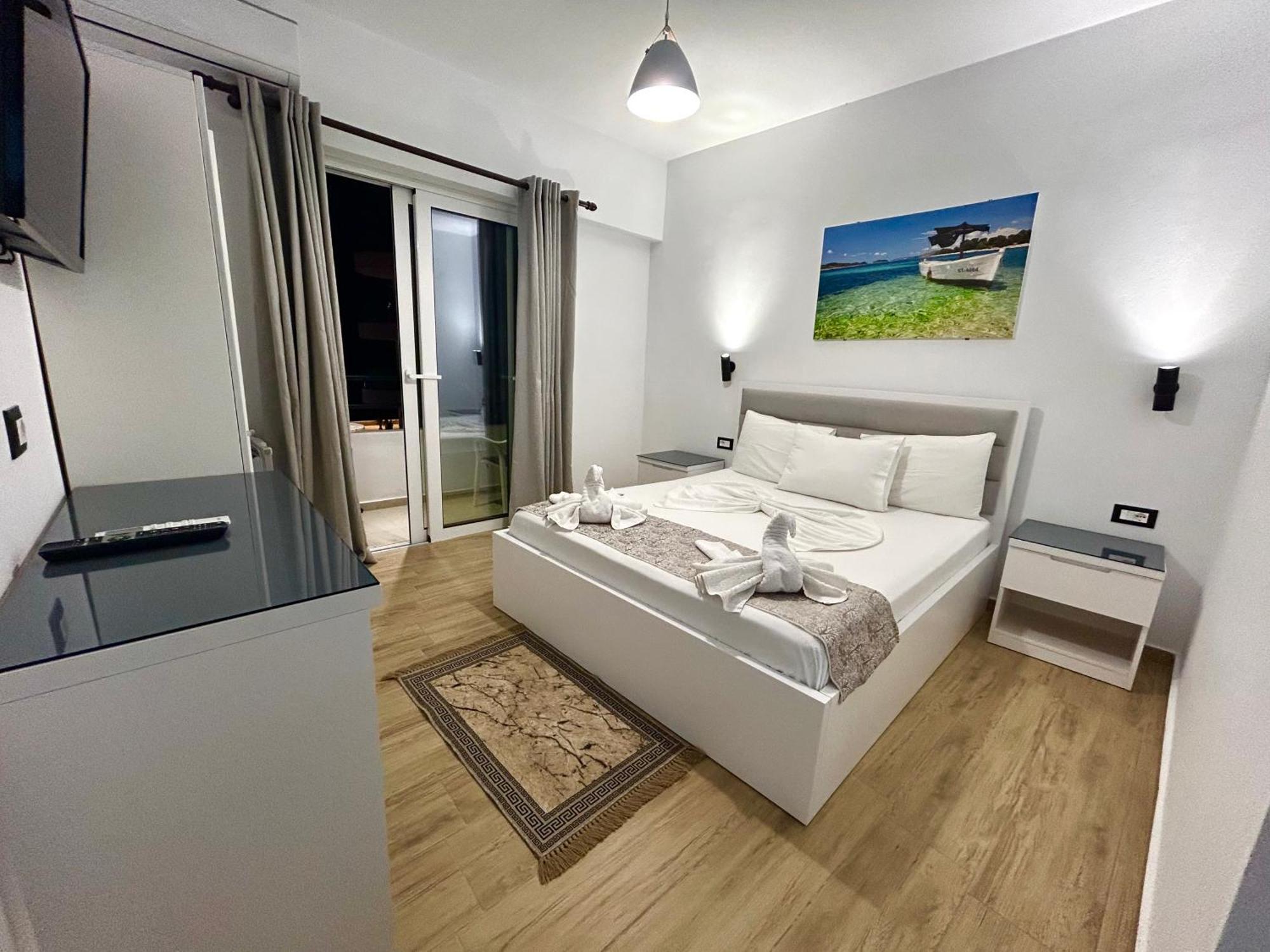 Hotel Real Sarandë 외부 사진