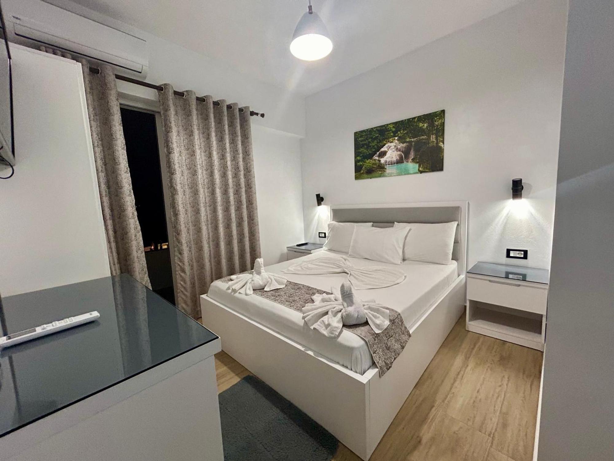 Hotel Real Sarandë 외부 사진